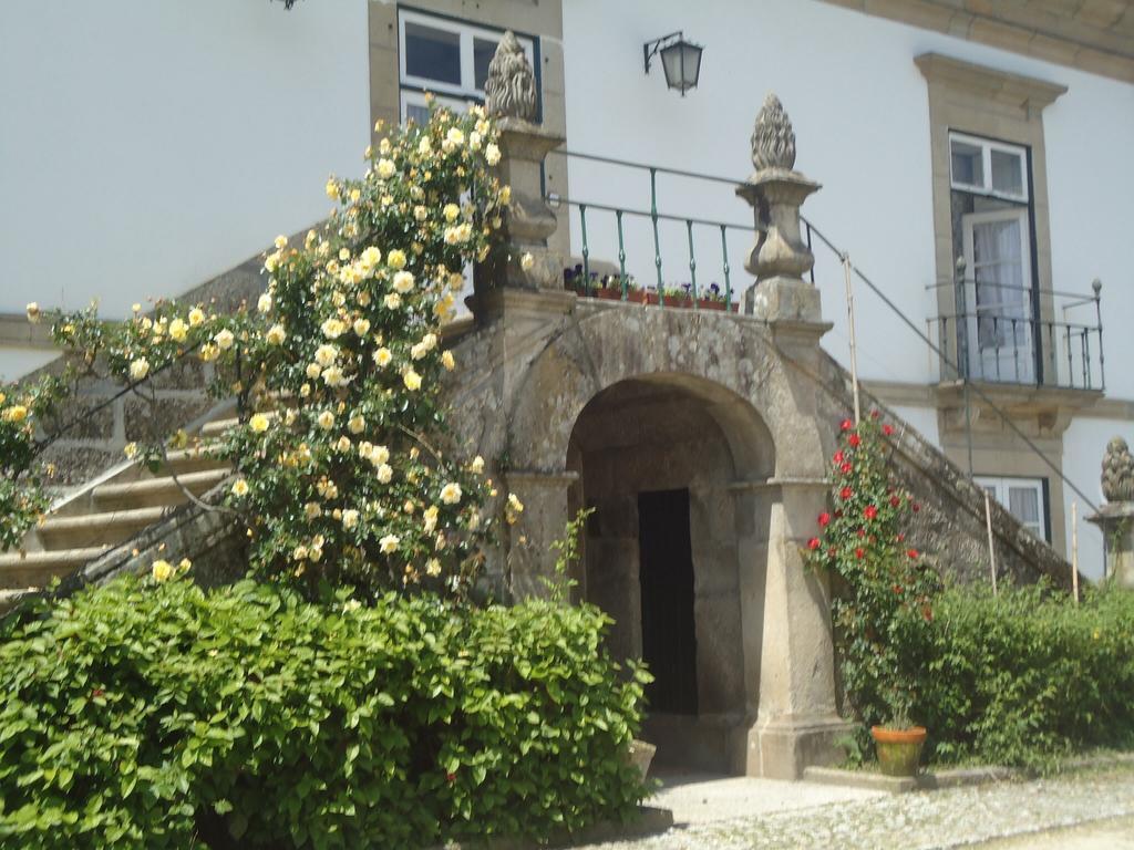 مبيت وإفطار غيمارايش Casa Dos Pombais المظهر الخارجي الصورة